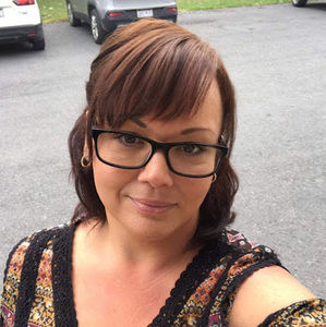 Meet your Posher, Casey